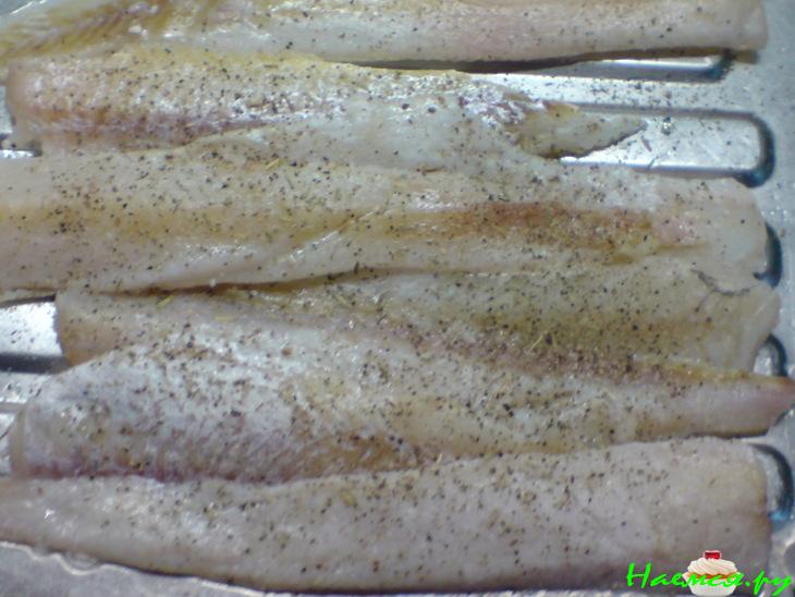 Рулеты из рыбы и цуккини с овощами