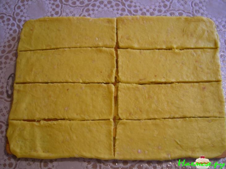 Дрожжевой пирог с печеночной начинкой Дрожжевой пирог с печеночной начинкой