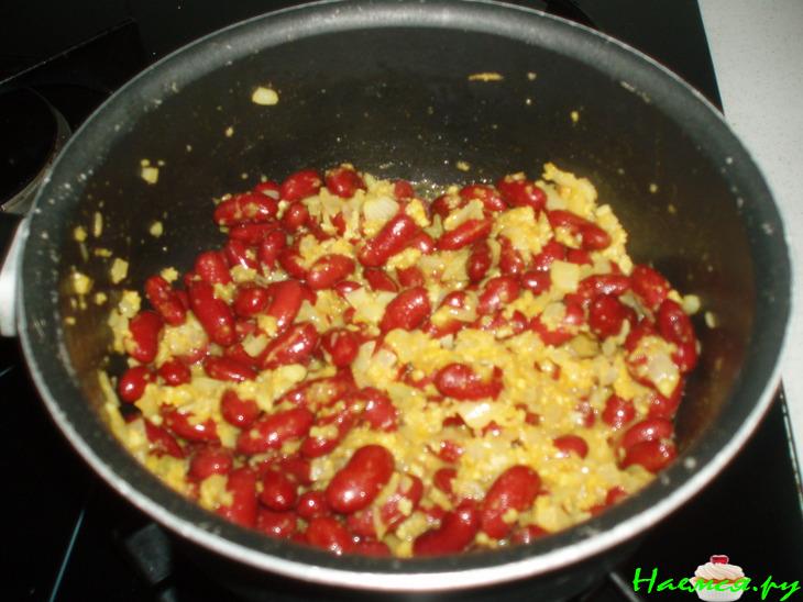 Закуска пряная из фасоли