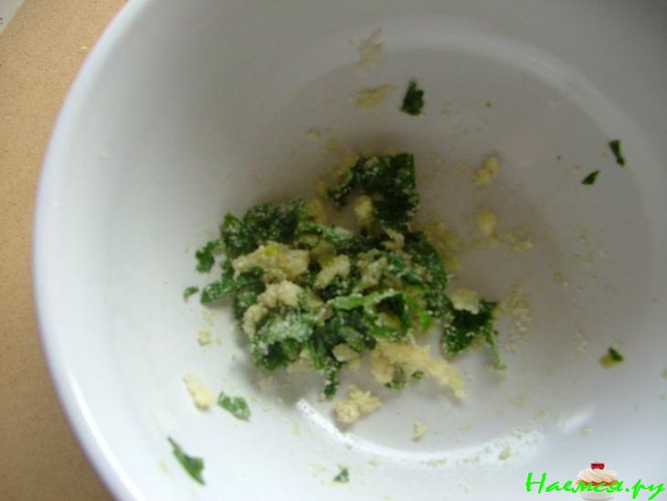 Креветки в беконе, фаршированные пармезаном и базиликом