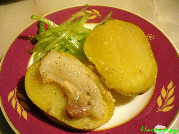 Картошечка с салом и чесноком в фольге