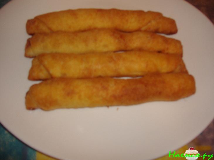 Тортик из творожной слойки с мармеладками