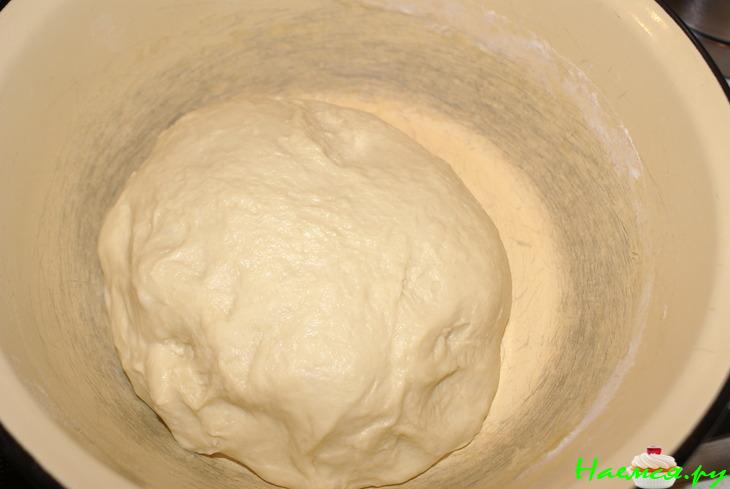 Сливовый пирог со сметанным кремом