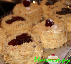 Пирожные со сливочно-творожным кремом Пирожные со сливочно-творожным кремом