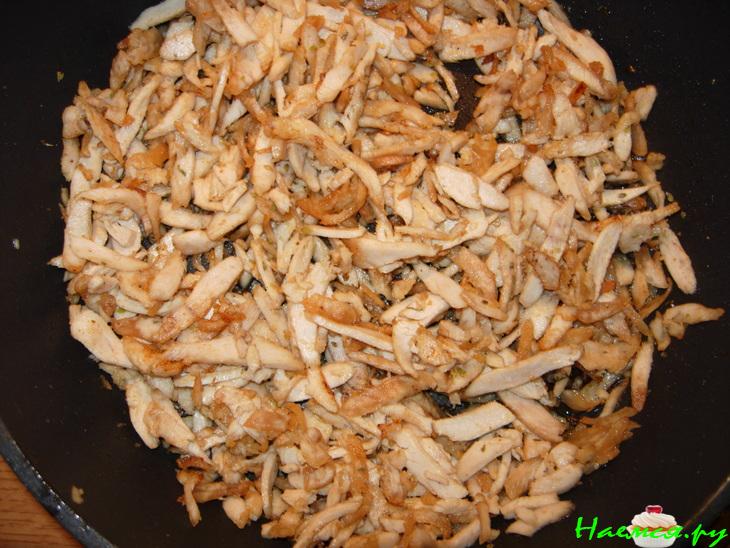 Салат куриный с яйцами Салат куриный с яйцами