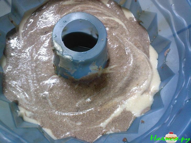 "Многовкусовой" пирог с ореховой начинкой