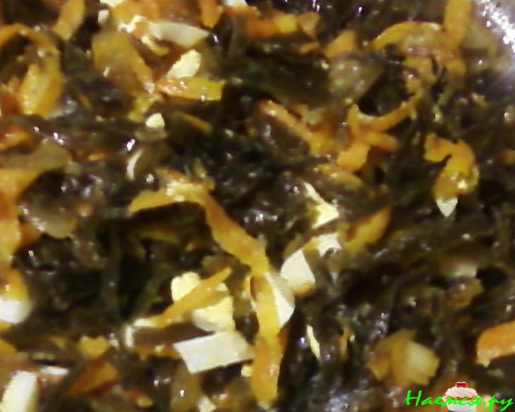 Жареные пирожки с морской капустой