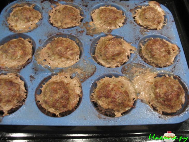 Мясные "маффины" с начинкой Мясные "маффины" с начинкой