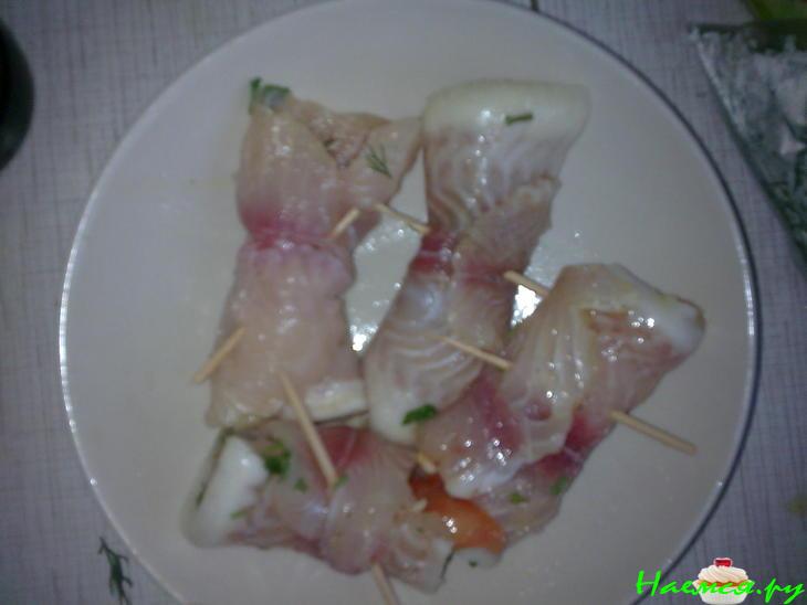 Рулетики рыбные (морской язык) Рулетики рыбные (морской язык)