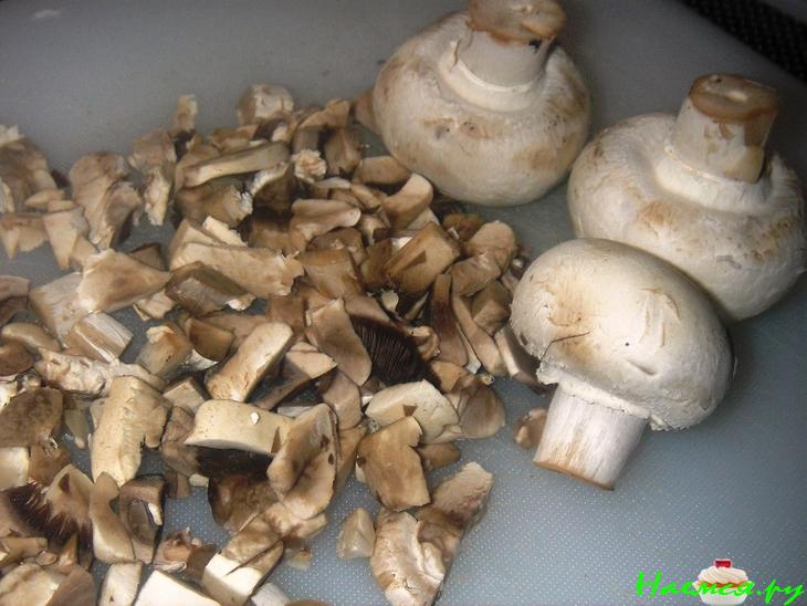 Грибное суфле с цуккини и перепелиными яйцами