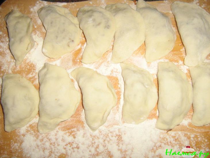 Постные вареники с гречкой и грибами