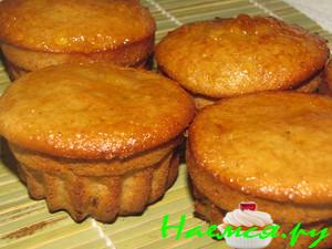 Кексы с бананами и финиками