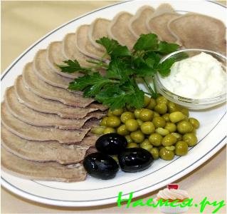 Язык отварной говяжий