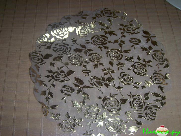 Как сервировать праздничный стол при помощи подручных средств