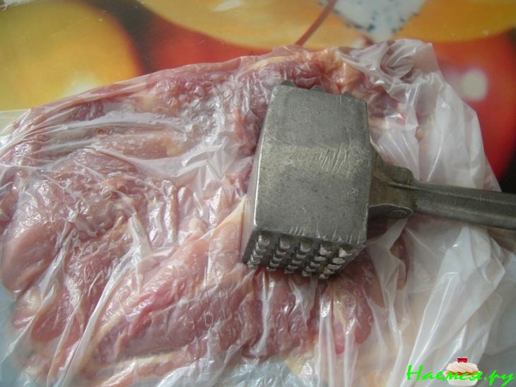 Куриные рулетики на шпажке