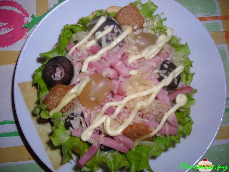 Салат в маковых корзиночках