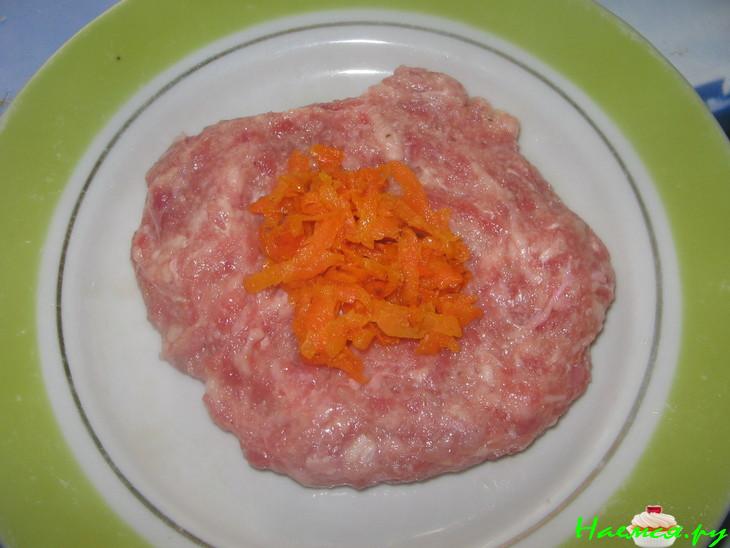 Котлеты с начинкой из морковки