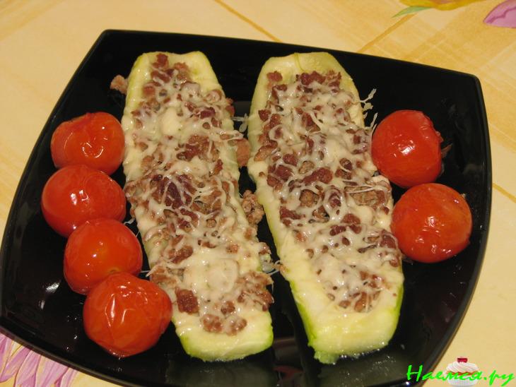 Запеченые цуккини с фаршем