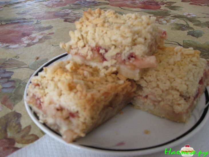 Яблочный пирог с вареньем