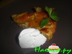 Яблочно-миндальный тарт (Apple frangipane tart)