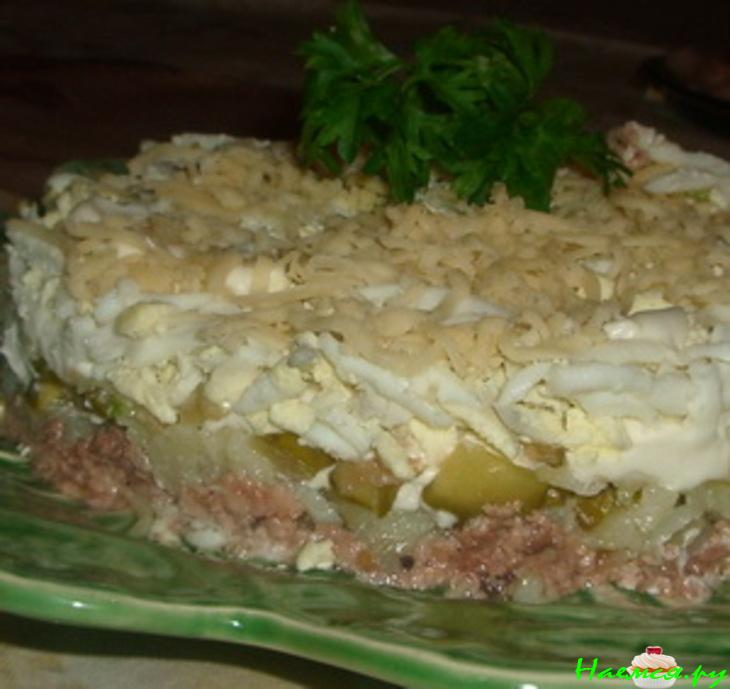 Салат слоеный "Пирамида"