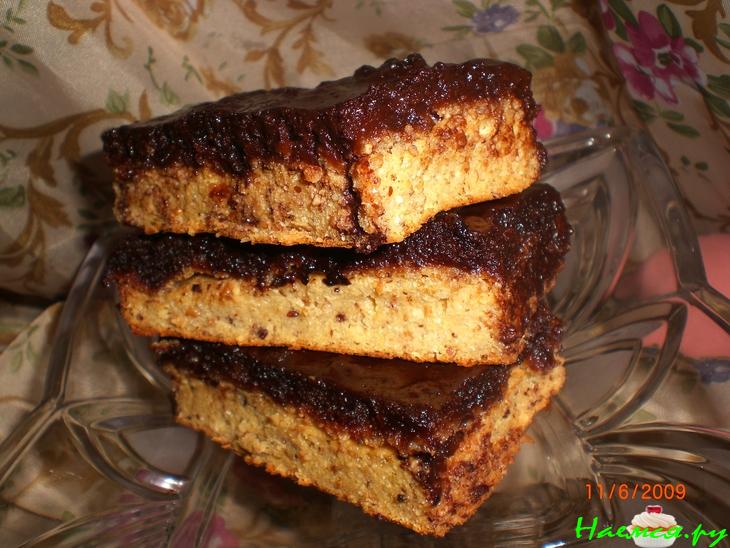 Манный пирог на ряженке с шоколадной заливкой Манный пирог на ряженке с шоколадной заливкой