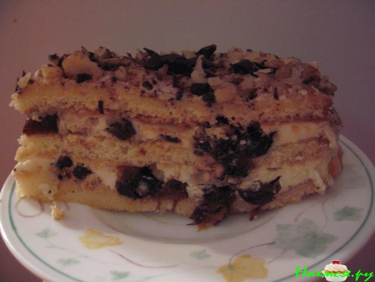 Торт с черносливом и грецкими орехами
