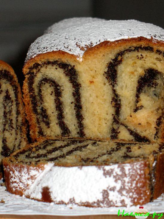 Пирог из дрожжевого теста "Маковый жгут" Пирог из дрожжевого теста "Маковый жгут"