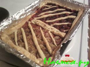 Пирог клубнично-банановый