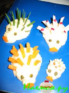 Ёжики из картофельного пюре Ёжики из картофельного пюре