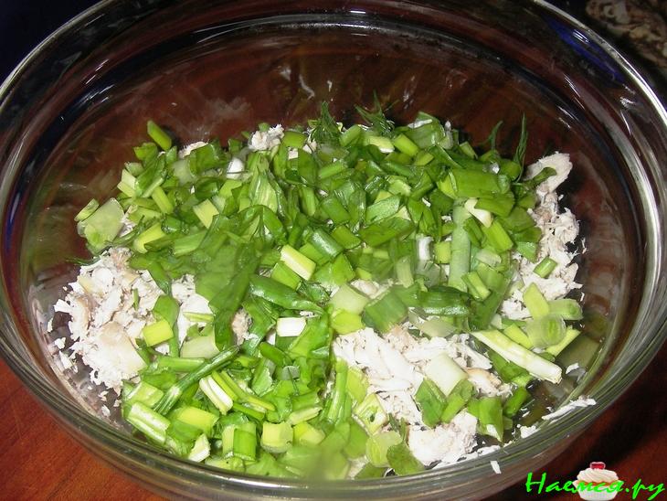 Куриный салат с опятами и заправкой из козьего сыра Куриный салат с опятами и заправкой из козьего сыра