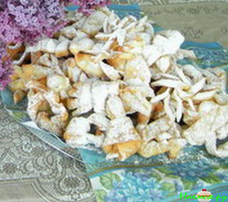 Хворост хрустящий, два варианта Хворост хрустящий, два варианта