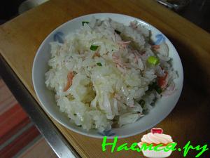 Жареный рис с мясом краба