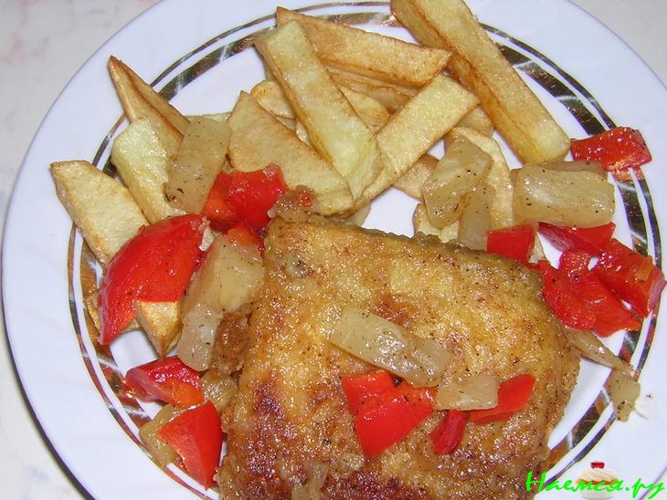 Филе пангасиуса со сладким перцем и ананасами Филе пангасиуса со сладким перцем и ананасами