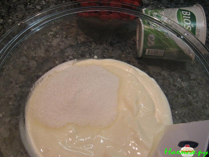 Торт бисквитный 'Фруктовая горка' Торт бисквитный 'Фруктовая горка'