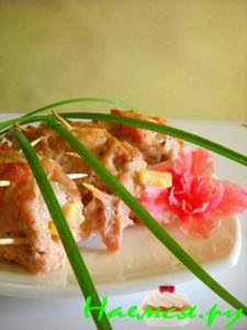 Свиные рулетики с фруктами и 2 видами сыра Свиные рулетики с фруктами и 2 видами сыра