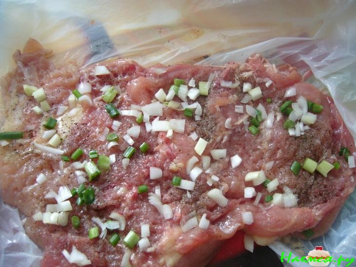 Куриные рулетики на шпажке