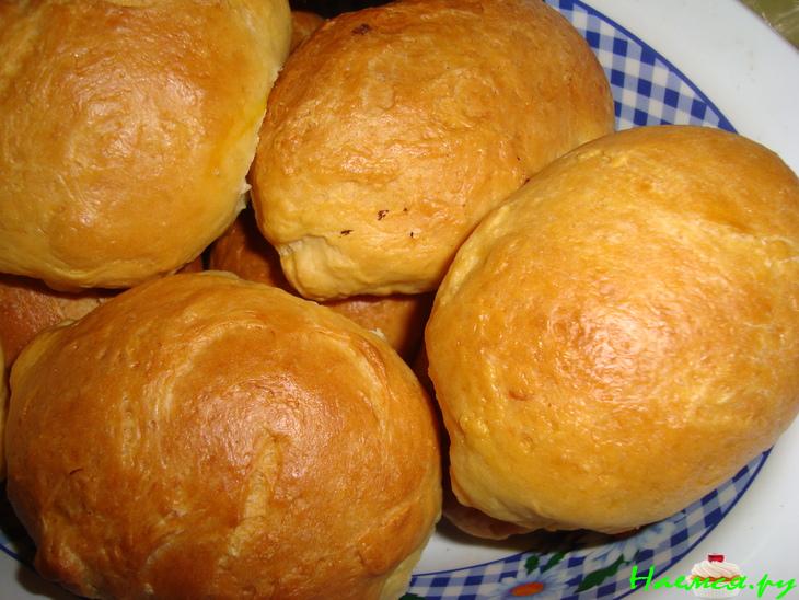 Пирожки дрожжевые с капустой