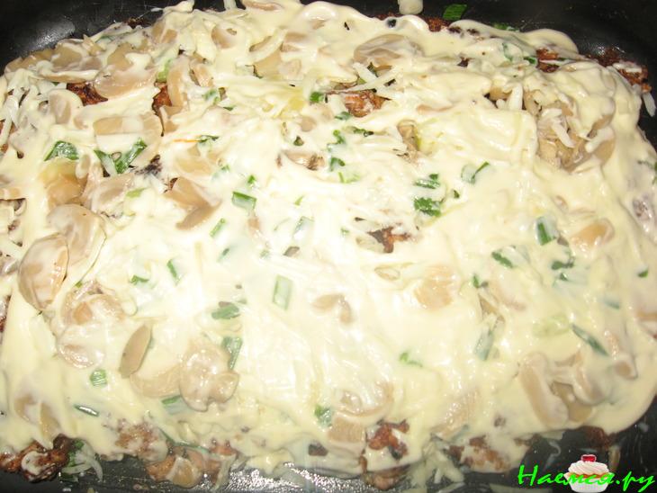 Горбуша с сыром и грибами