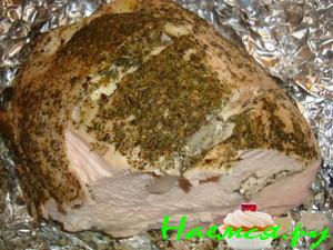 Свинина запечённая с чесноком