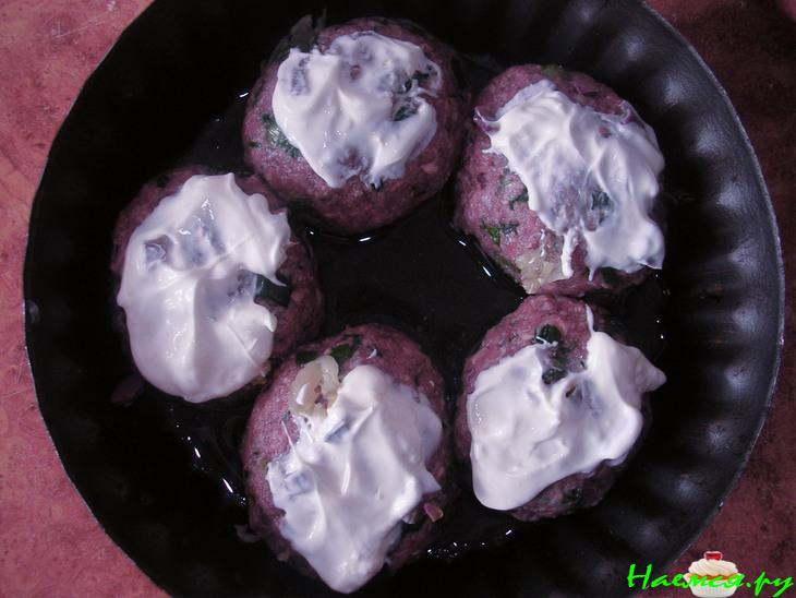 Котлеты с начинкой из оливок с сыром Котлеты с начинкой из оливок с сыром