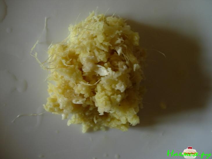 Хек с томатно-имбирным соусом