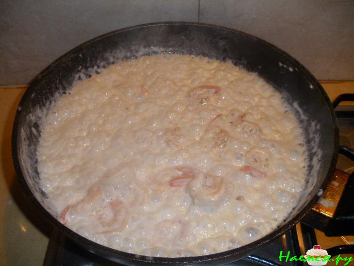 Креветки с зеленой фасолью в сливочном соусе Креветки с зеленой фасолью в сливочном соусе