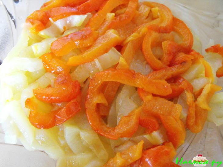 Печеный перец под пикантным соусом