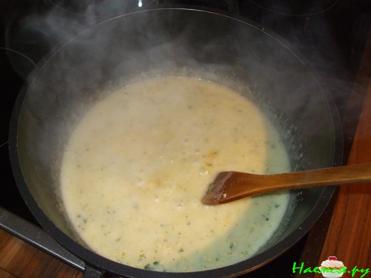 Сметанный соус с сёмгой