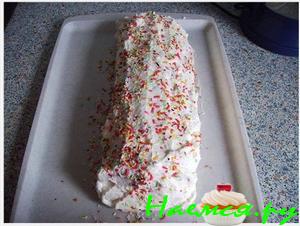 Рулет с лесными орехами