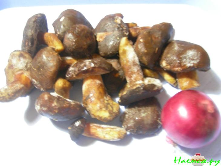 Горячие бутерброды с грибами и яйцом Горячие бутерброды с грибами и яйцом