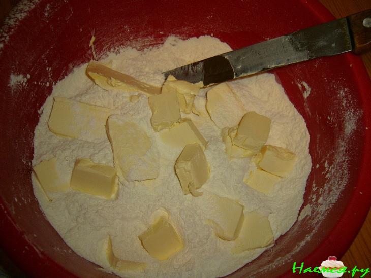 Торт "Наполеон" с вареной сгущенкой