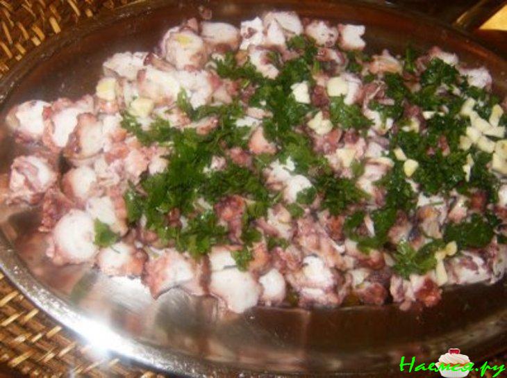 Салат из осьминога Салат из осьминога