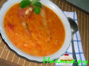 Густой чечевичный суп с копчеными свиными ребрышками Густой чечевичный суп с копчеными свиными ребрышками